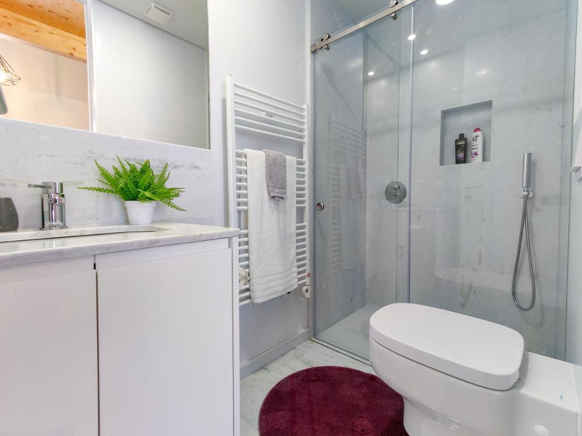 Coutinho Apartment - Modern Ap In The City Centre With Balcony Viana do Castelo Exterior foto